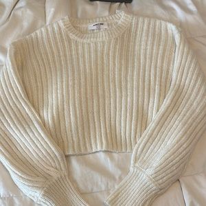 Double Zero Crop Sweater